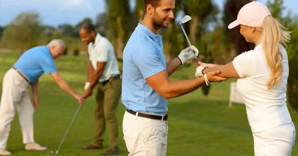 showing how to play golf for beginners