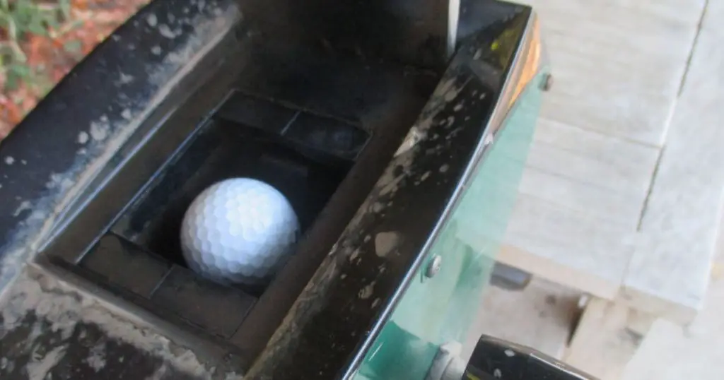 Golf ball cleaning